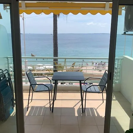 شقة Comfortable With Sea View