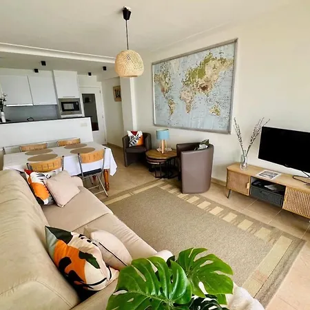 Comfortable With Sea View アンティーブ