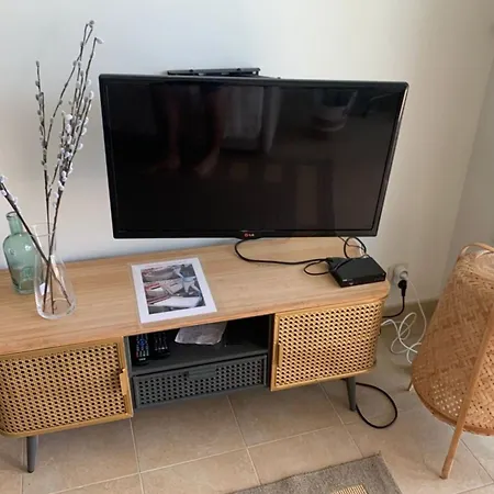 Apartment Comfortable With Sea View