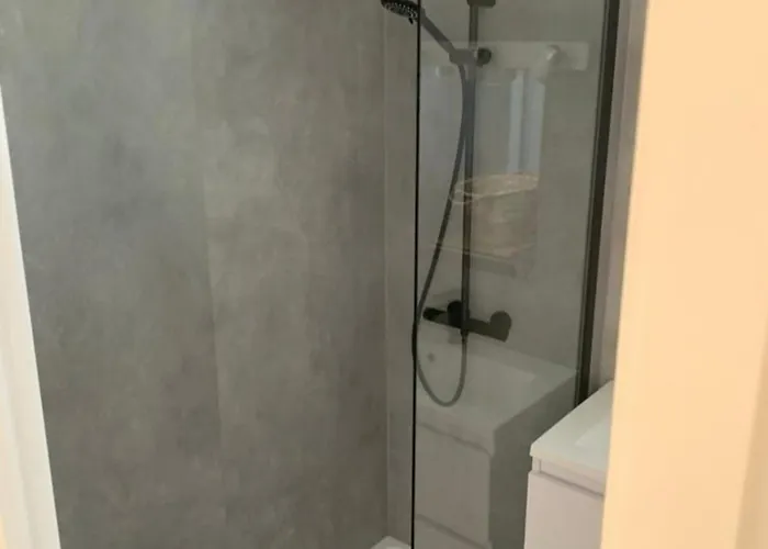 Comfortable With Sea View Apartman